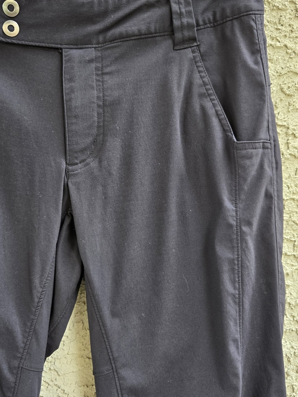 Columbia Omni Shade Black Crop Utility Capris - Picture 3 of 11